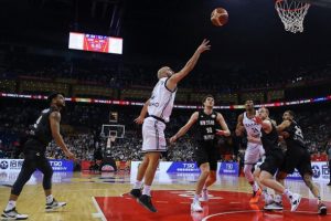 FIBA D&uuml;nya Kupasında ikinci tura y&uuml;kselen son takım Yunanistan