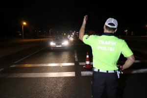 Aksaray'da g&uuml;nl&uuml;k bin ara&ccedil; denetimden ge&ccedil;iyor