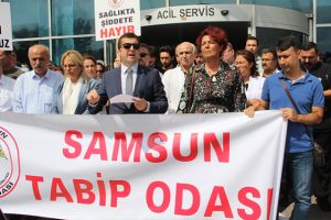 Darbedilen doktora meslektaşları sahip &ccedil;ıktı