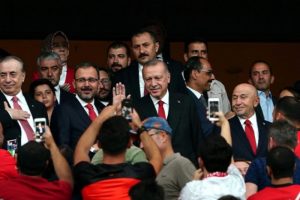 Cumhurbaşkanı Erdoğan, Milli Takımı yalnız bırakmadı