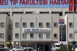 Hasta getiren ambulansı ka&ccedil;ırdı