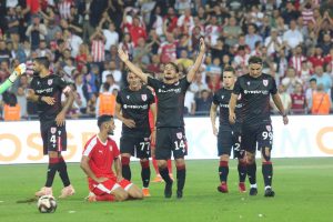 Samsunspor Pendikspor'u rahat ge&ccedil;ti