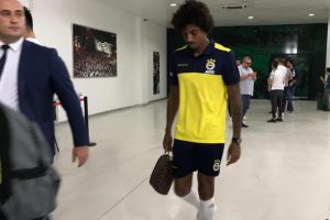 Fenerbah&ccedil;e'de Luiz Gustavo sakatlandı!