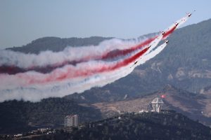 T&uuml;rk Yıldızları ve Solo T&uuml;rk nefes kesti