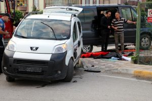 Kazada yaralanan Berfin, 10 g&uuml;n s&uuml;ren yaşam savaşını kaybetti