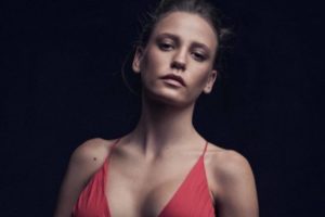 Serenay Sarıkaya'ya 4 milyonluk teklif!