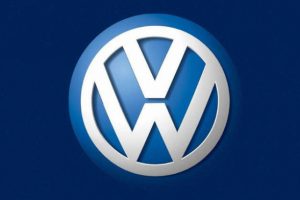 Alman otomotiv devi logosunu değiştirdi