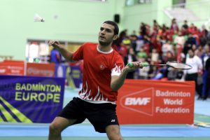 Badminton'da Emre Lale kota m&uuml;cadelesi veriyor