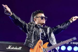 Alibaba kurucusu Jack Ma, şirketine rock konseri vererek veda etti