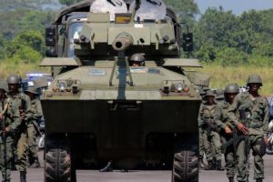 Venezuela askeri tatbikat başlattı
