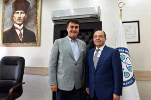 Bursa Osmangazi Belediye Başkanı Dündar'dan Başhekim Ali'ye hayırlı olsun ziyareti