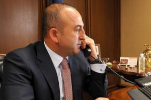 Bakan Çavuşoğlu Fransız mevkidaşı ile telefonda görüştü