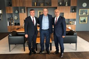 Bursa Yenişehir Belediye Başkanı Aydın'dan Şişecam'a ziyaret