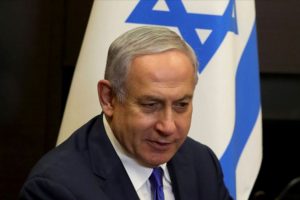Netanyahu se&ccedil;im i&ccedil;in son kozlarını oynuyor