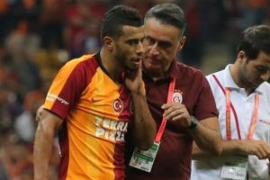 &Ccedil;enesi kırılan Younes Belhanda ameliyat edildi