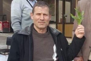 &Ccedil;atıdan d&uuml;şen adam hayatını kaybetti