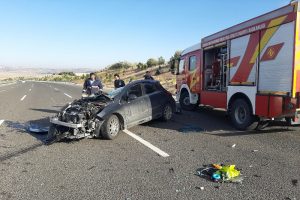 Ankara'da feci kaza: 3 &ouml;l&uuml;, 3 yaralı