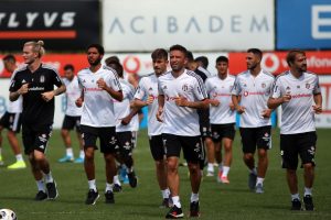 Beşiktaş'ta Slovan Bratislava ma&ccedil;ı hazırlıkları başladı