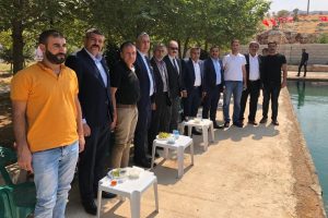 MHP'den şehit ailelerine ziyaret