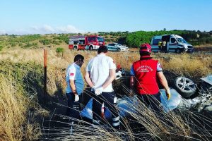 Balıkesir'de trafik kazasında 1 kişi &ouml;l&uuml; 3 kişi yaralandı