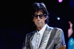 &Uuml;nl&uuml; şarkıcı Ric Ocasek hayatını kaybetti