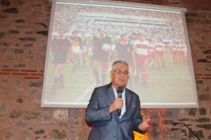 İsmail Kemankaş'tan Bursa futboluna&nbsp;ışık tutan eser