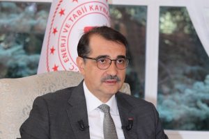 Bakan D&ouml;nmez: "TPAO g&uuml;nl&uuml;k 50 bin varili ge&ccedil;erek son 20 yılın en y&uuml;ksek &uuml;retimine ulaştı"