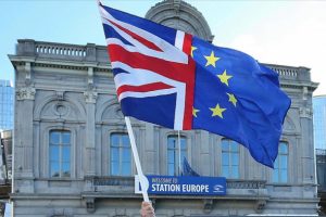 Brexit İngiliz medyasını b&ouml;ld&uuml;