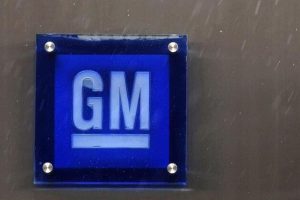 Dev şirket &ccedil;alışanları greve gitti
