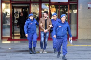 Parasını almak isteyen arkadaşını &ouml;ld&uuml;ren T&uuml;rkmen sanığa 16 yıl hapis