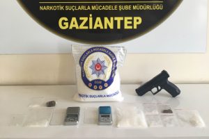 Gaziantep'te uyuşturucu operasyonu: 13 g&ouml;zaltı