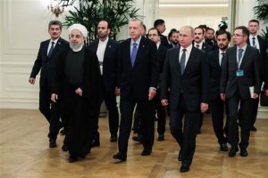 &Uuml;&ccedil;l&uuml; Zirve'nin ardından ortak bildiri yayımlandı