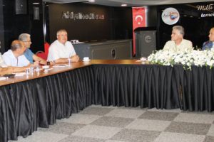 S&uuml;t &uuml;reticileri maliyetten şikayet&ccedil;i