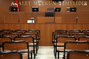 K&uuml;&ccedil;&uuml;k kıza cinsel istismarda bulunan sanığa 'iyi hal' indirimi
