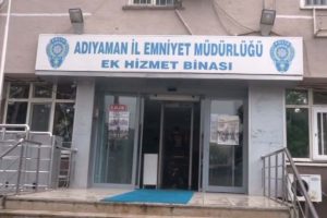 T&uuml;t&uuml;n hırsızları yakalandı
