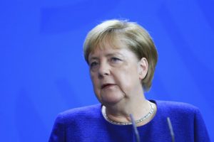 Merkel'den  "Arabistan'a silah satışları tekrar başlamalı" &ccedil;ağrısına ret