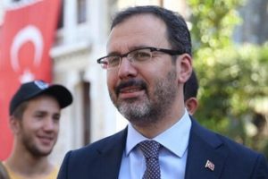 Bakan Kasapoğlu'ndan Rıza Kayaalp'e tebrik