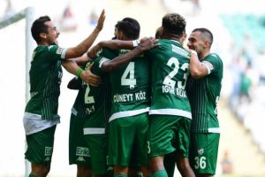 Şoku atlatan Bursaspor'un bileği b&uuml;k&uuml;lm&uuml;yor