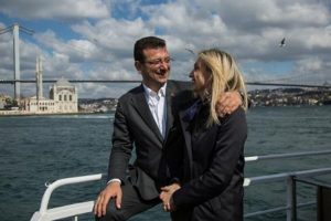 "Ekrem tam bir doğuştan lider niteliğinde"