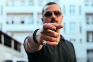 Defkhan 'Susamam' şarkısından &ccedil;ekildi