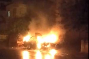 Bir anda alev alan ara&ccedil; hurdaya d&ouml;nd&uuml;