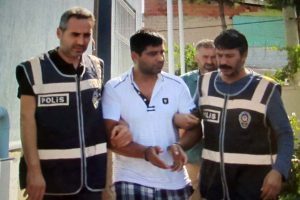 Cezaevi firarisi tatil d&ouml;n&uuml;ş&uuml; yakalandı