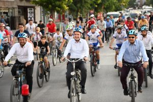 Bursa'da Avrupa Hareketlilik Haftası kapsamında pedal çevirdiler