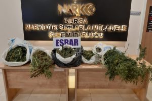 Bursa'da 18 kilogram esrar ele ge&ccedil;irildi
