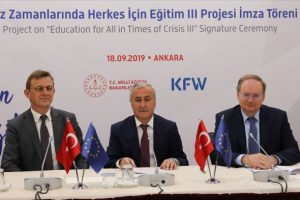 MEB'e AB fonlarından yeni eğitim protokol&uuml;