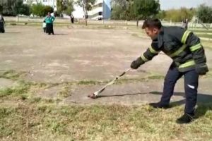 &Ccedil;ocuk parkında yılan paniği