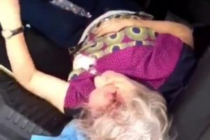 Minib&uuml;s hafriyat kamyonuna &ccedil;arptı: 1'i kadın 2 ağır yaralı