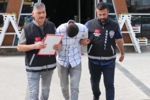Evindeki televizyon bozulunca hırsızlık yaptığını s&ouml;yledi