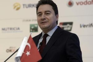 İYİ Partili T&uuml;rkkan'dan Babacan yorumu