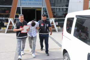 Su&ccedil;unu itiraf eden hırsız serbest kaldı